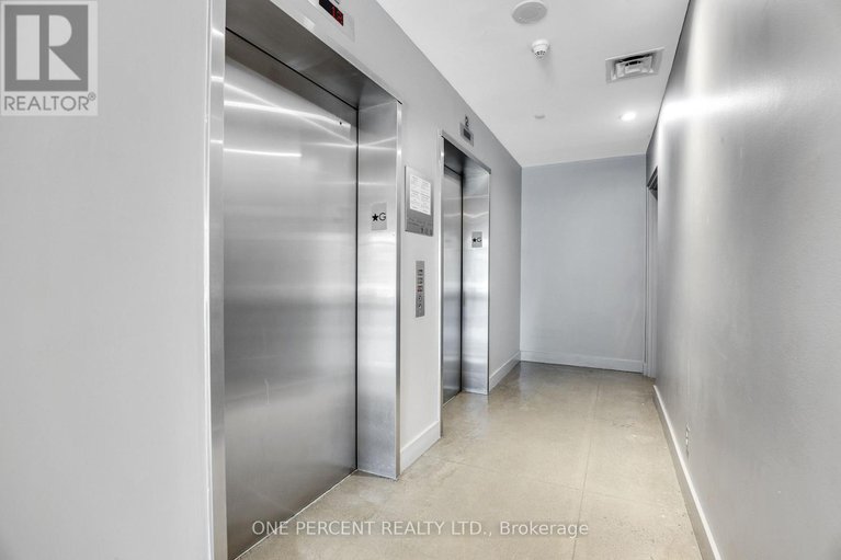 28529124/904-180-york-street/lower-townbyward-market/ottawa/ontario/K1N1J6_9
