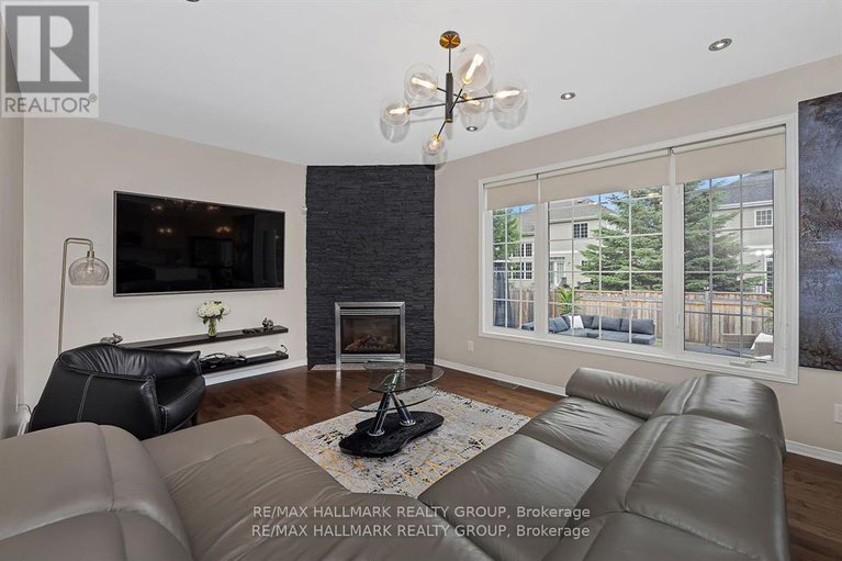 28798705/137-stedman-street/blossom-parkkemp-parkfindlay-creek/ottawa/ontario/K1T0B4_19