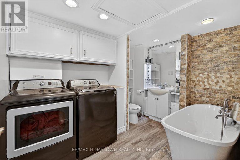 29585347/1643-county-road-2-road/augusta-twp/augusta/ontario/K0E1T0_26