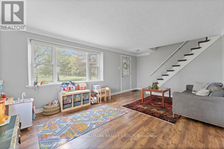 28321251/3513-ashton-station-road/goulbourn-twp-from-franktown-rdsouth-to-rideau/ottawa/ontario/K0A1B0_13