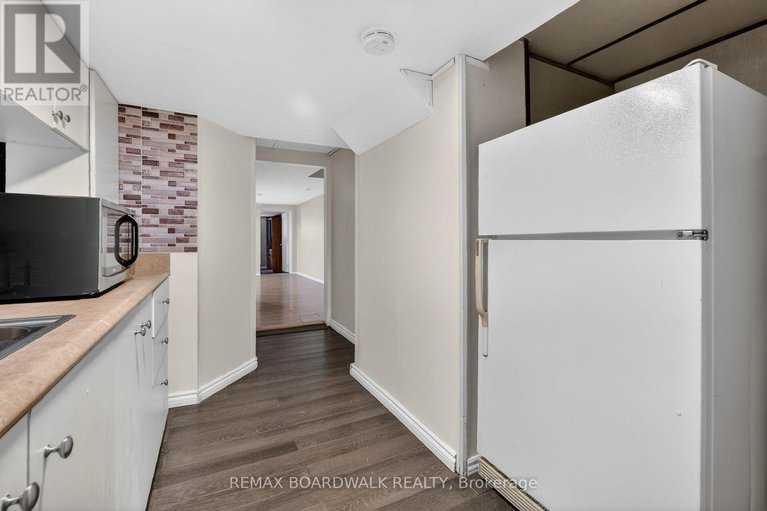 29293719/2666-regina-street/britannia/ottawa/ontario/K2B6X8_46