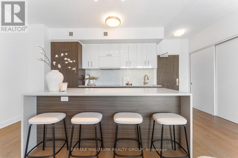 28912449/1807-428-sparks-street/ottawa-centre/ottawa/ontario/K1R0B3_14