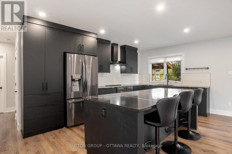 29017811/1299-brookline-avenue/ellwood/ottawa/ontario/K1V6S4_8