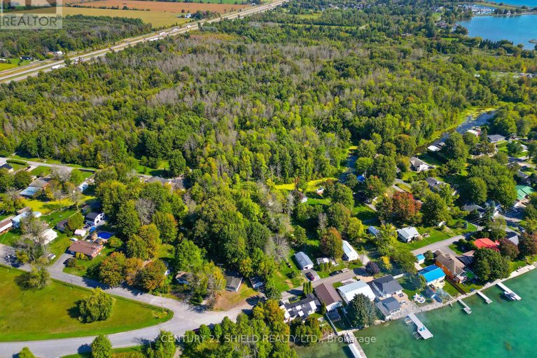 28884683/6261-911-6259-67th-avenue/lancaster/south-glengarry/ontario/K0C1N0_45