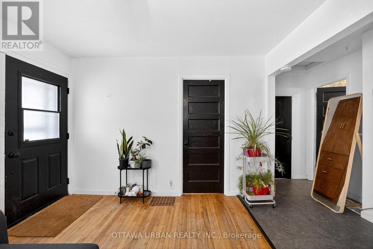 29249912/951-merivale-road/carlington/ottawa/ontario/K1Z6A3_32