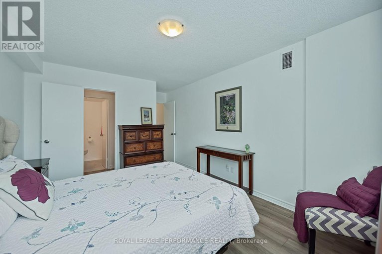 29274551/303-555-brittany-drive/viscount-alexander-park/ottawa/ontario/K1K4C5_20