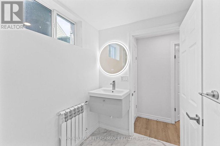 28864707/10-argue-drive/borden-farmstewart-farmcarleton-heightsparkwood-hills/ottawa/ontario/K2E6S1_30