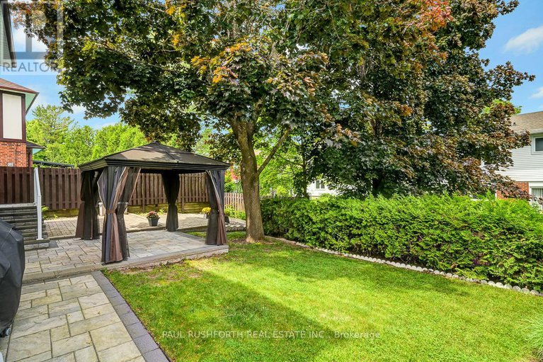 29049855/89-hawk-crescent/hunt-clubwestern-community/ottawa/ontario/K1V9G8_30