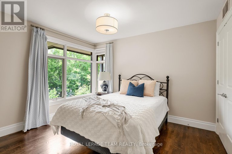 28594561/103-black-maple-private/rockcliffe/ottawa/ontario/K1M0J3_18