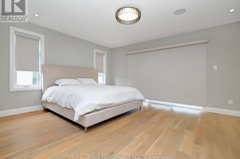 28039969/145-mulvihill-avenue/westborohampton-park/ottawa/ontario/K1Z6Y3_15