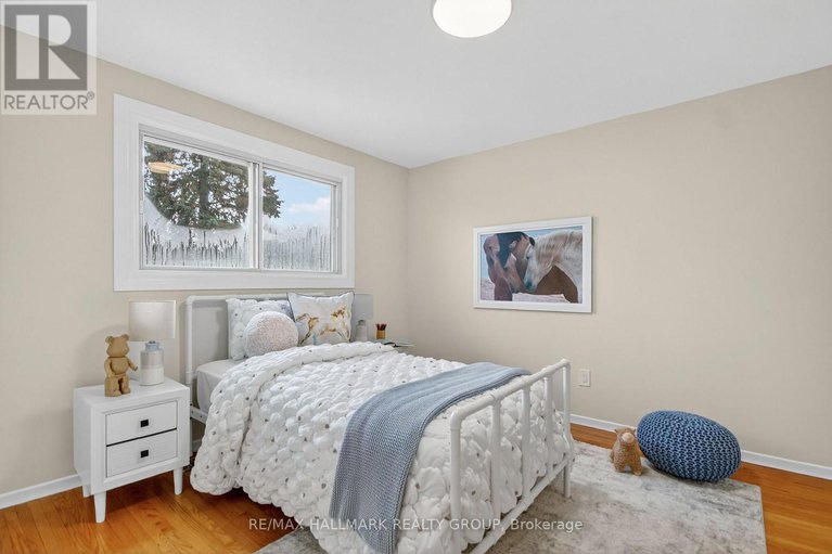 29129242/89-westpark-drive/blackburn-hamlet/ottawa/ontario/K1B3G4_34