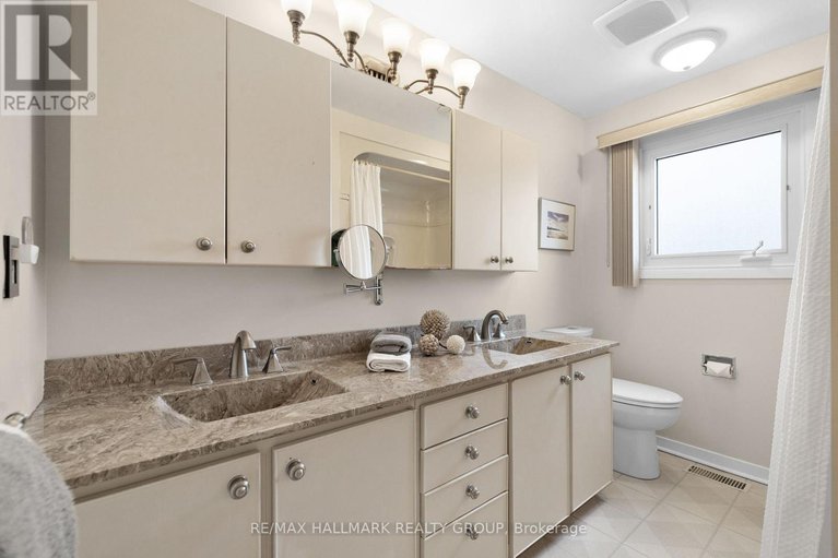 28168722/664-glenhurst-crescent/beacon-hill-north/ottawa/ontario/K1J7B7_26