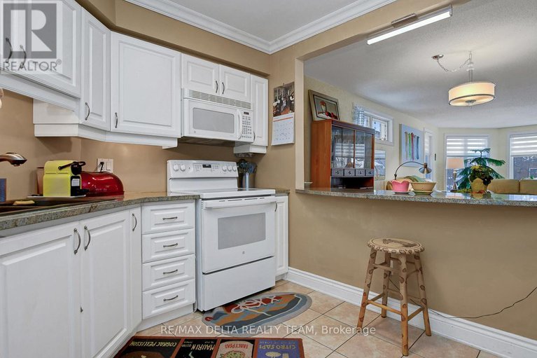 28176941/302a-62-donald-street/overbrook/ottawa/ontario/K1K1N2_21