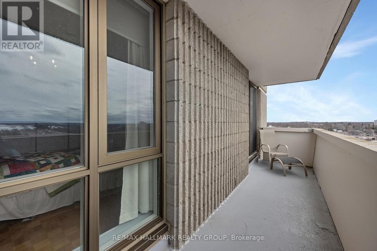 29564022/1706-2625-regina-street/britannia/ottawa/ontario/K2B5W8_30