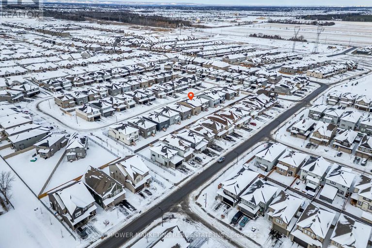 29223137/886-sendero-way/remainder-of-stittsville-area/ottawa/ontario/K2S2W8_32