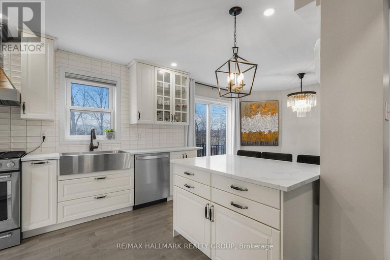 29592597/436-yves-street/town-of-rockland/clarence-rockland/ontario/K4K1E9_7