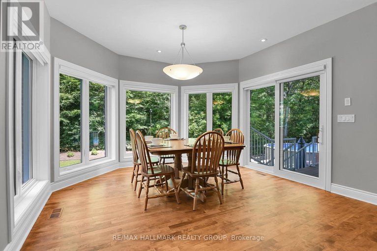 28707518/1705-silver-bark-avenue/orleanssunridge/ottawa/ontario/K1C7A9_14
