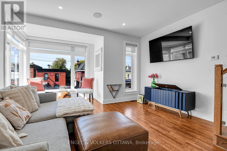 28835279/353e-booth-street/west-centre-town/ottawa/ontario/K1R7K1_11