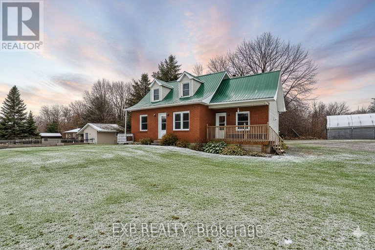 28525895/7800-34-highway/vankleek-hill/champlain/ontario/K0B1R0_1