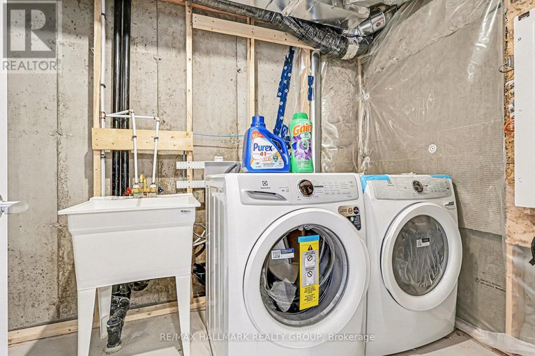 29135217/201-gerry-lalonde-dr-drive/avalon-west/ottawa/ontario/K4A0Y4_20