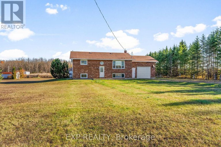 29018992/1860-lochwinnoch-road/horton-twp/horton/ontario/K7V3Z4_3