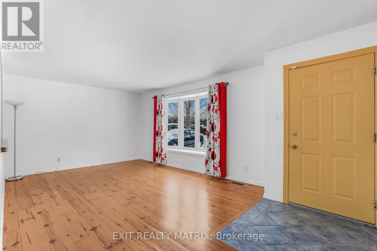 29164784/1261-golf-road/east-hawkesbury-twp/east-hawkesbury/ontario/K6A2R2_3