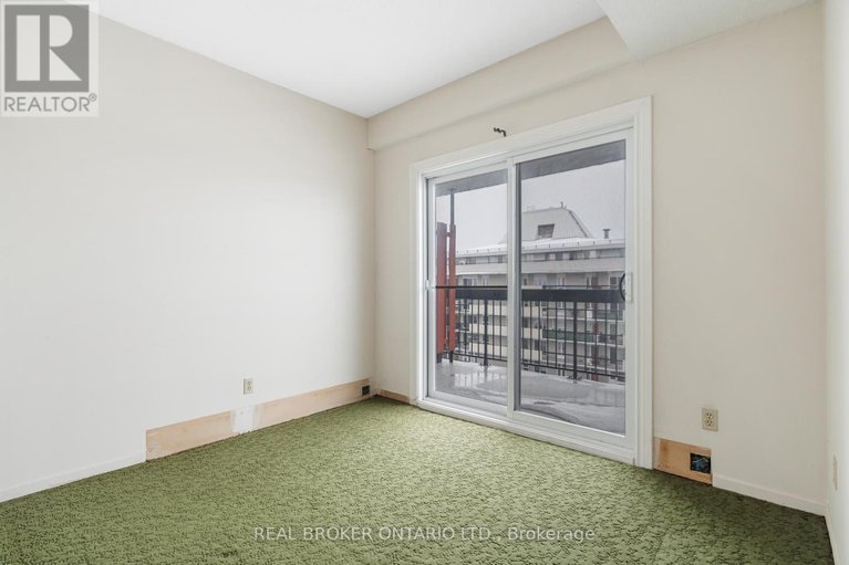 28484155/1907-158c-mcarthur-avenue/vanier/ottawa/ontario/K1L8E7_24