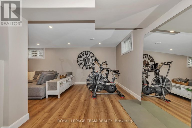 28266949/129-ridgeview-drive/carp/ottawa/ontario/K0A1L0_34