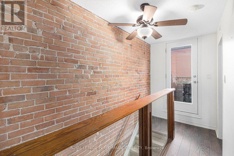 29076591/55-argyle-avenue/ottawa-centregolden-triangle/ottawa/ontario/K2P1B3_16