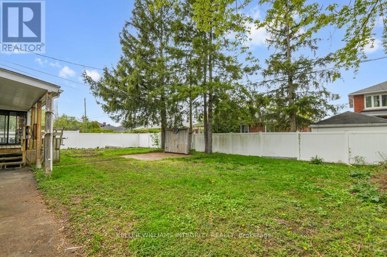 28332943/1077-richard-avenue/billings-bridge/ottawa/ontario/K1H8C3_11