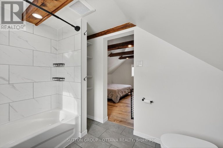 29102414/532-st-jean-street/town-of-rockland/clarence-rockland/ontario/K4K1K6_30