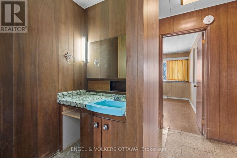 29184532/2626-elmhurst-street/queensway-terrace-north/ottawa/ontario/K2B7N6_32