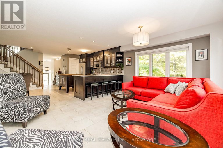 28872306/106-parkrose-private/chatelaine-village/ottawa/ontario/K4A0N8_8