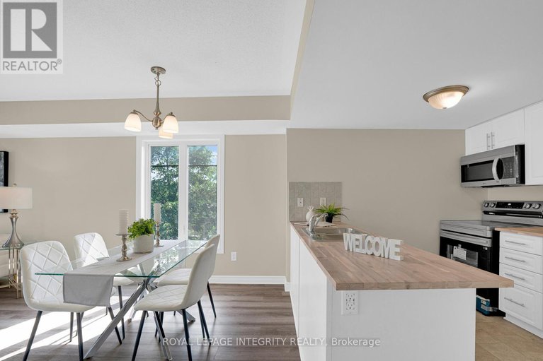 28528713/d-780-chapman-mills-drive/strandherd/ottawa/ontario/K2J0V4_15