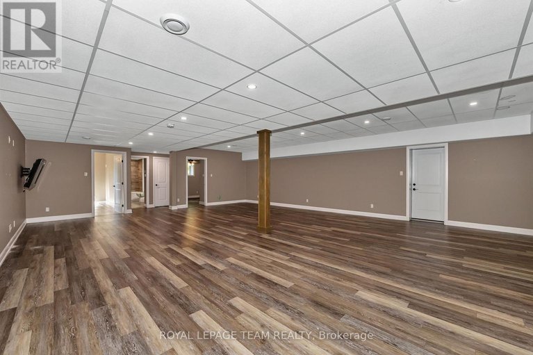 28774424/2500-kearns-way/osgoode-twp-north-of-reg-rd-6/ottawa/ontario/K4P1R9_32
