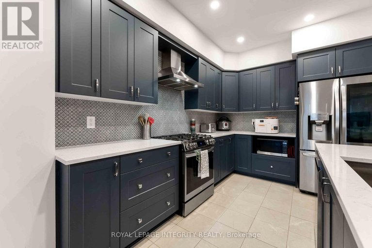 29585551/221-finsbury-avenue/stittsville-south/ottawa/ontario/K2S2X9_12