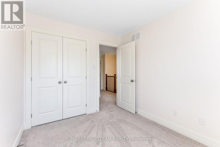 28574425/121-woodhurst-crescent/stittsville-south/ottawa/ontario/K2S0T4_30