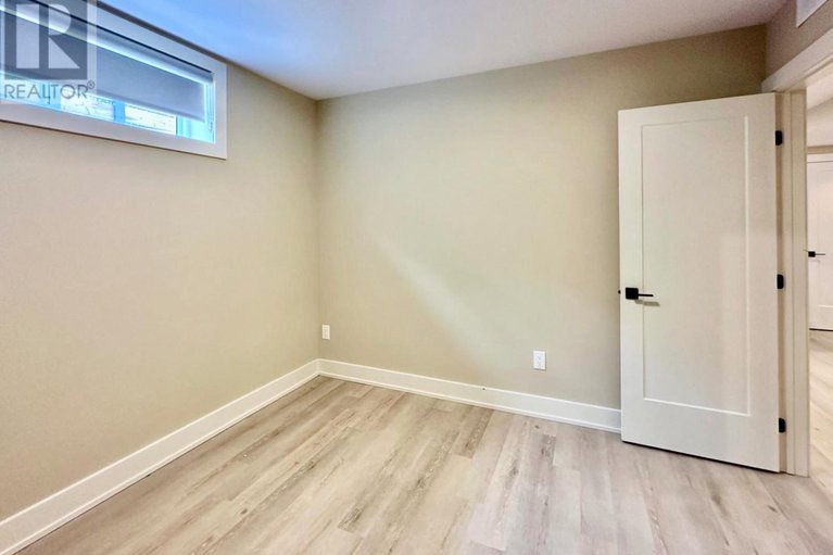 29112104/a-b-25-omeara-street/hintonburg/ottawa/ontario/K1Y2S8_24