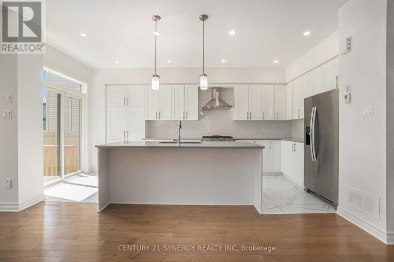 29031915/345-cornice-street/mer-bleuebradley-estatesanderson-park/ottawa/ontario/K4B1H9_8