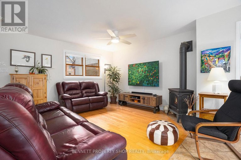 29668148/140-drummond-street/ottawa-east/ottawa/ontario/K1S1K2_15