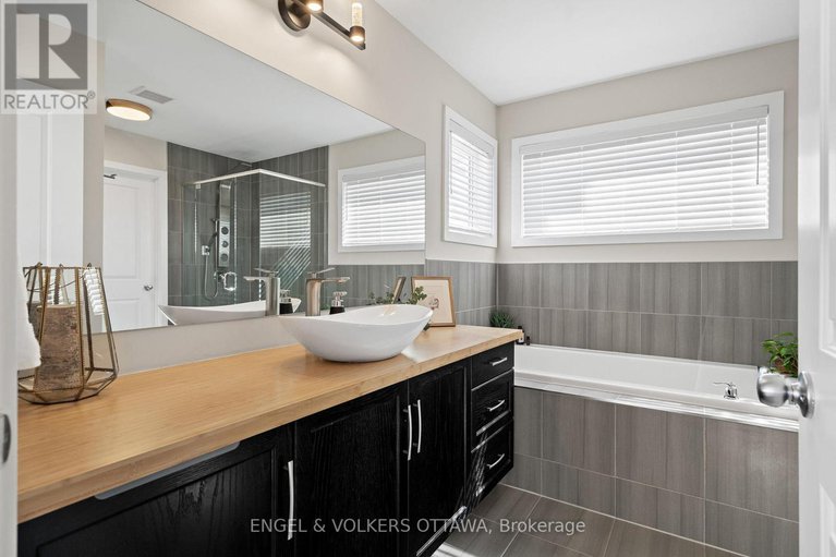 29373193/267-sceptre-way/emerald-meadowstrailwest/ottawa/ontario/K2V0C6_25