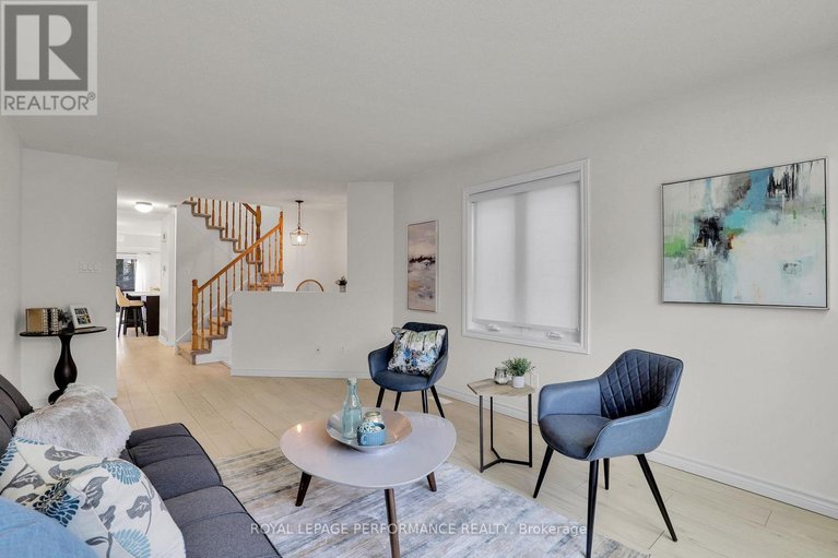 29606715/221-desrosiers-street/vanier/ottawa/ontario/K1L7T2_5