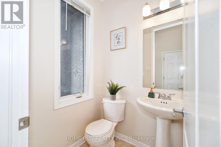 28873096/224-don-brown-private/emerald-meadowstrailwest/ottawa/ontario/K2M0M6_20