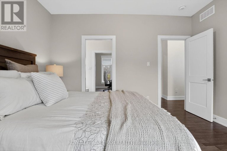 29592017/144-country-meadow-drive/huntley-ward-north-west/ottawa/ontario/K0A1L0_31