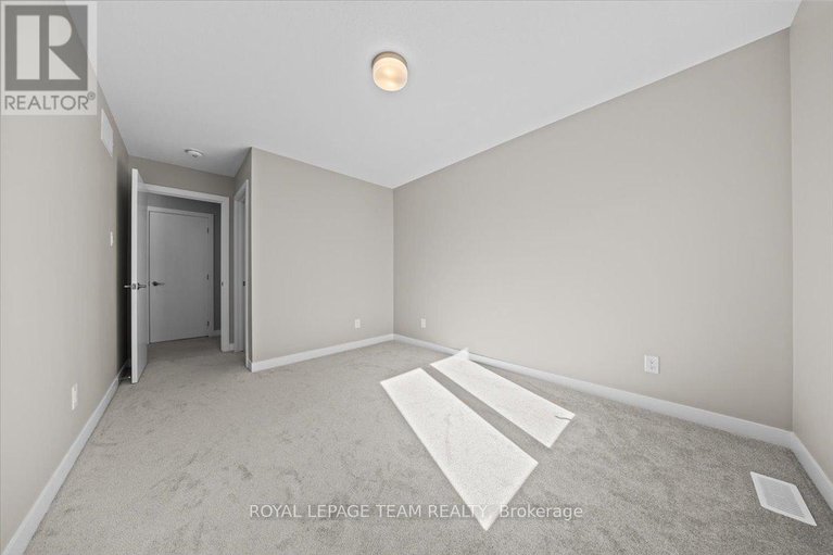 29004179/426-epoch-street/half-moon-bay/ottawa/ontario/K2J6X7_25