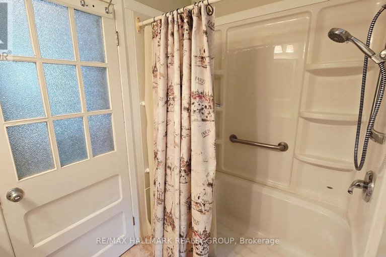 29411594/266-baldwin-street/constance-bay/ottawa/ontario/K0A3M0_17