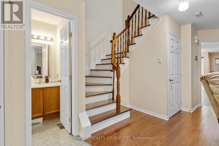 28632044/12-cedar-park-street/central-park/ottawa/ontario/K2C4B3_4