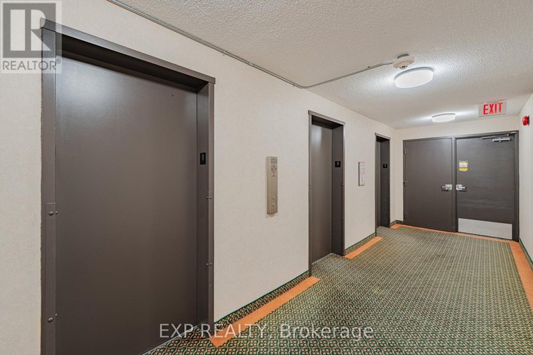 28557945/1111-555-brittany-drive/viscount-alexander-park/ottawa/ontario/K1K4C5_19