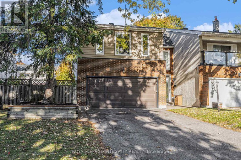 29047086/47-jansen-road/sheahan-estatestrend-village/ottawa/ontario/K2H5W6_3