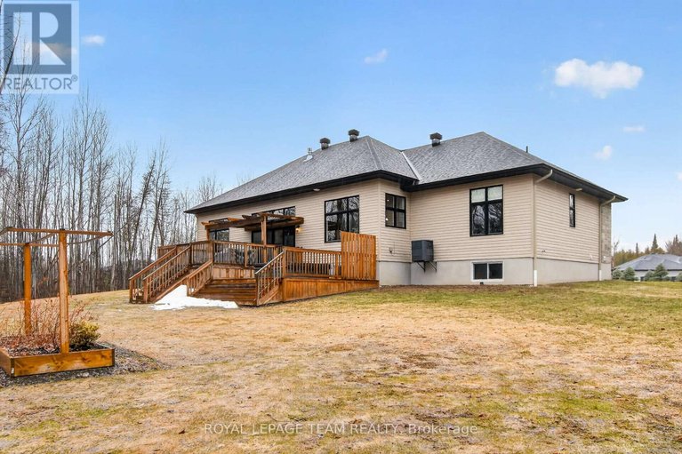 29592017/144-country-meadow-drive/huntley-ward-north-west/ottawa/ontario/K0A1L0_44